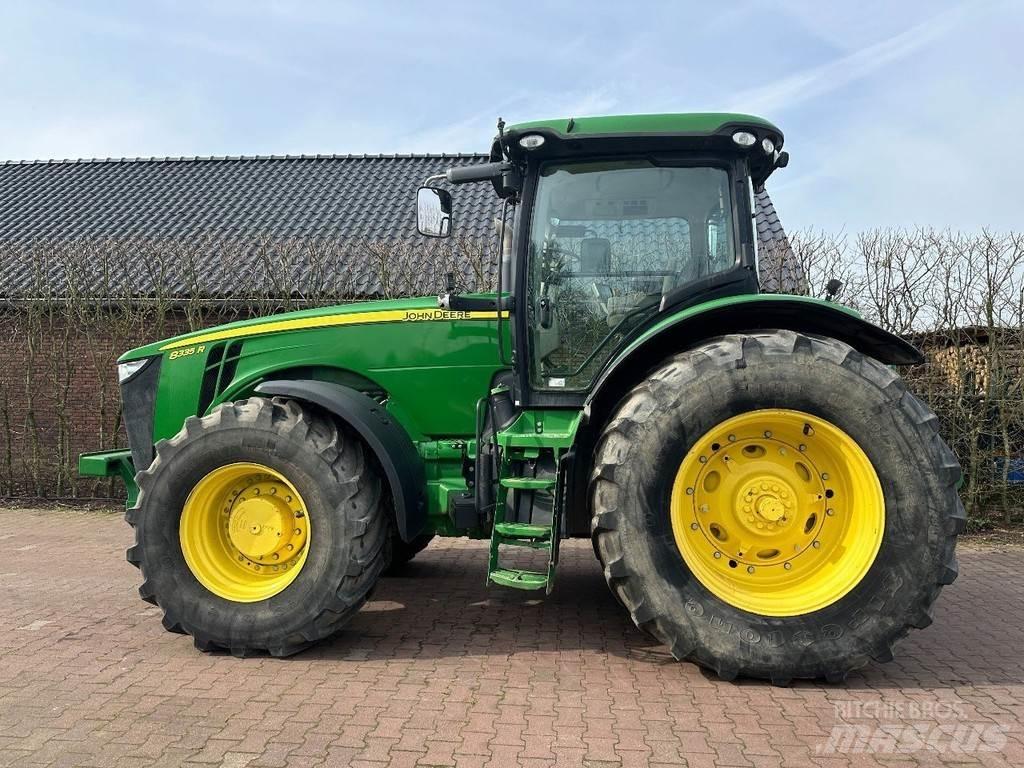 John Deere 8335R 曳引機