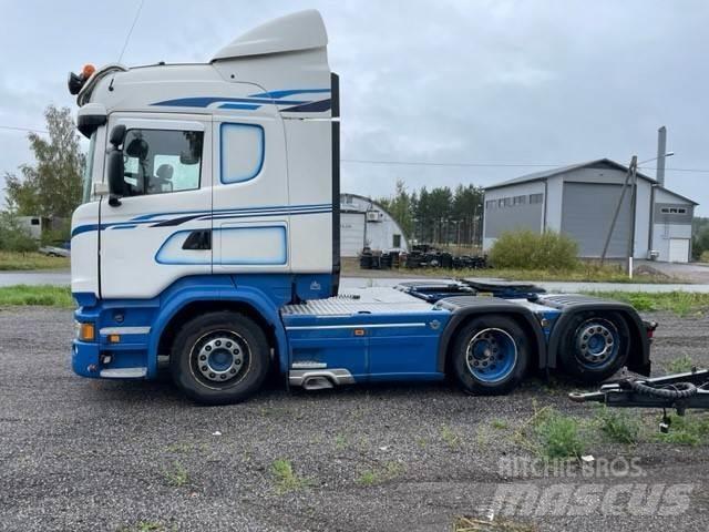 Scania R520 6X2 曳引機組件