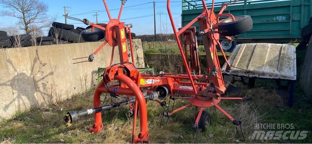 Kuhn GF5202 耙與翻草機