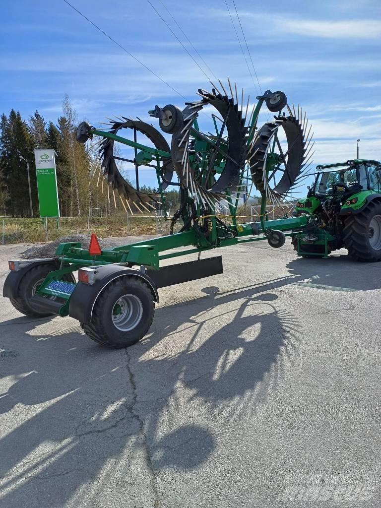 Agronic WRT 900 堆草機