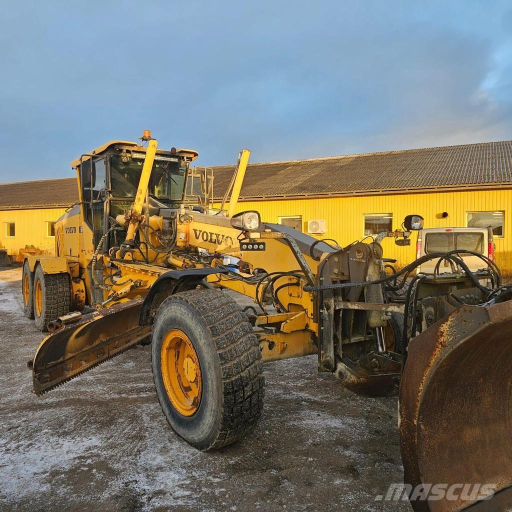 Volvo G970 平土機