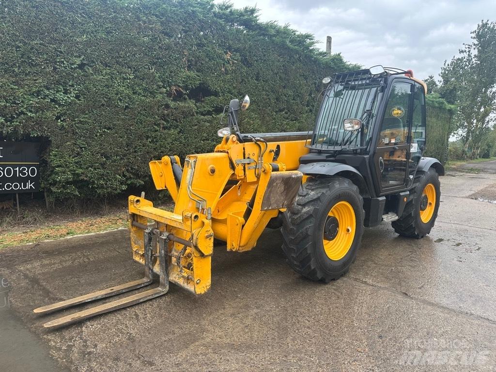 JCB 533-105 伸縮臂操作車
