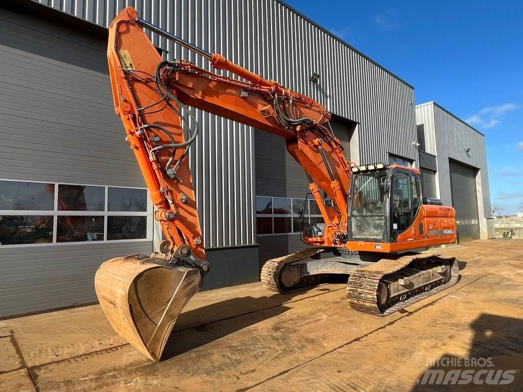 Doosan DX255LC-3 履帶式 挖土機/掘鑿機/挖掘機