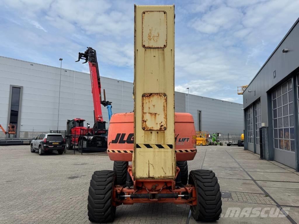 JLG 800 AJ 曲臂高空作業車