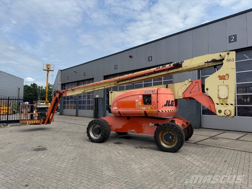 JLG 800 AJ 曲臂高空作業車