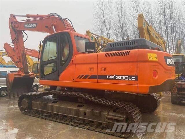 Doosan DX300 履帶式 挖土機/掘鑿機/挖掘機