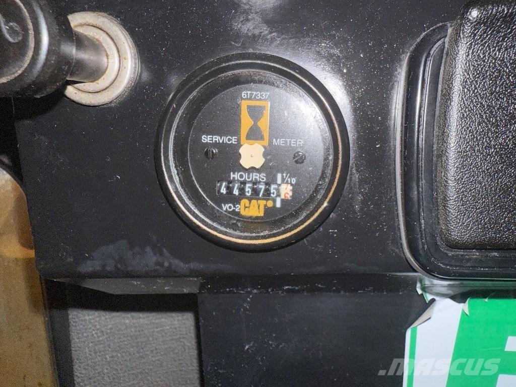 CAT 988 F II 輪胎式裝載機