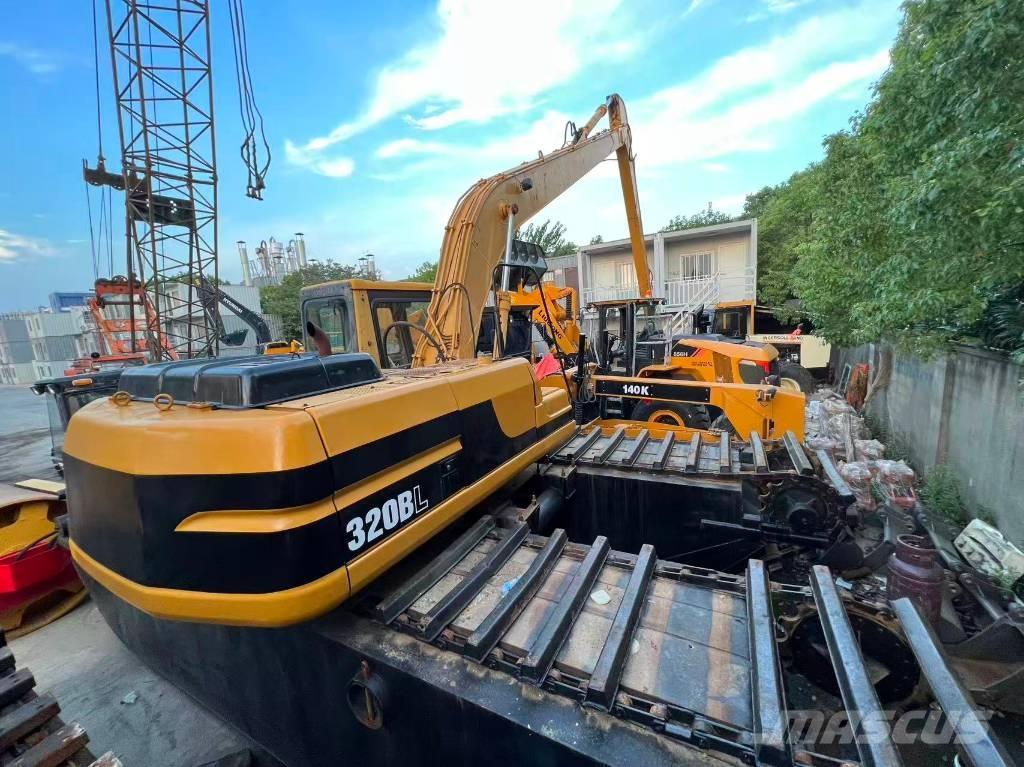 CAT 320 B L 水陸兩用挖掘機