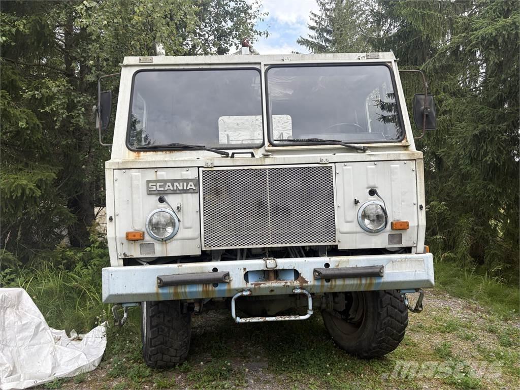 Scania SBAT 111SA 移動式鑽機車