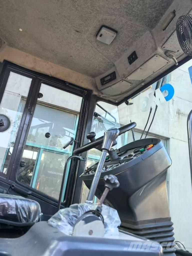 XCMG XS 143 單輪滾壓機