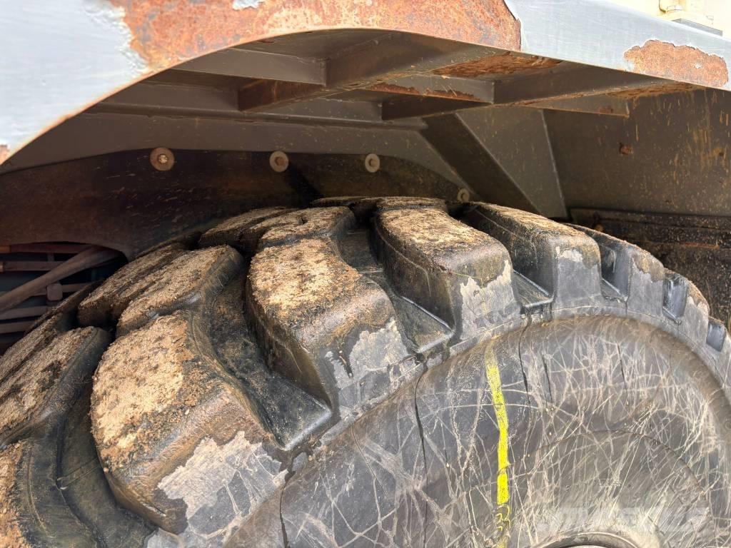 Terex TA 400 鉸接式起吊車