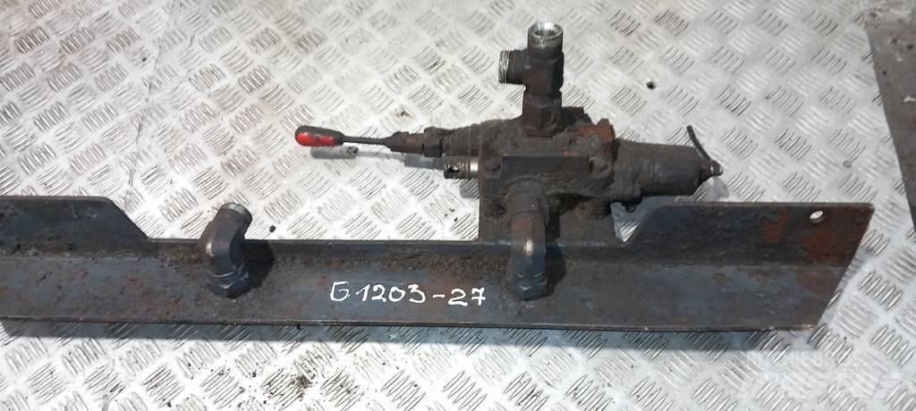 MAN TGA divider 油壓