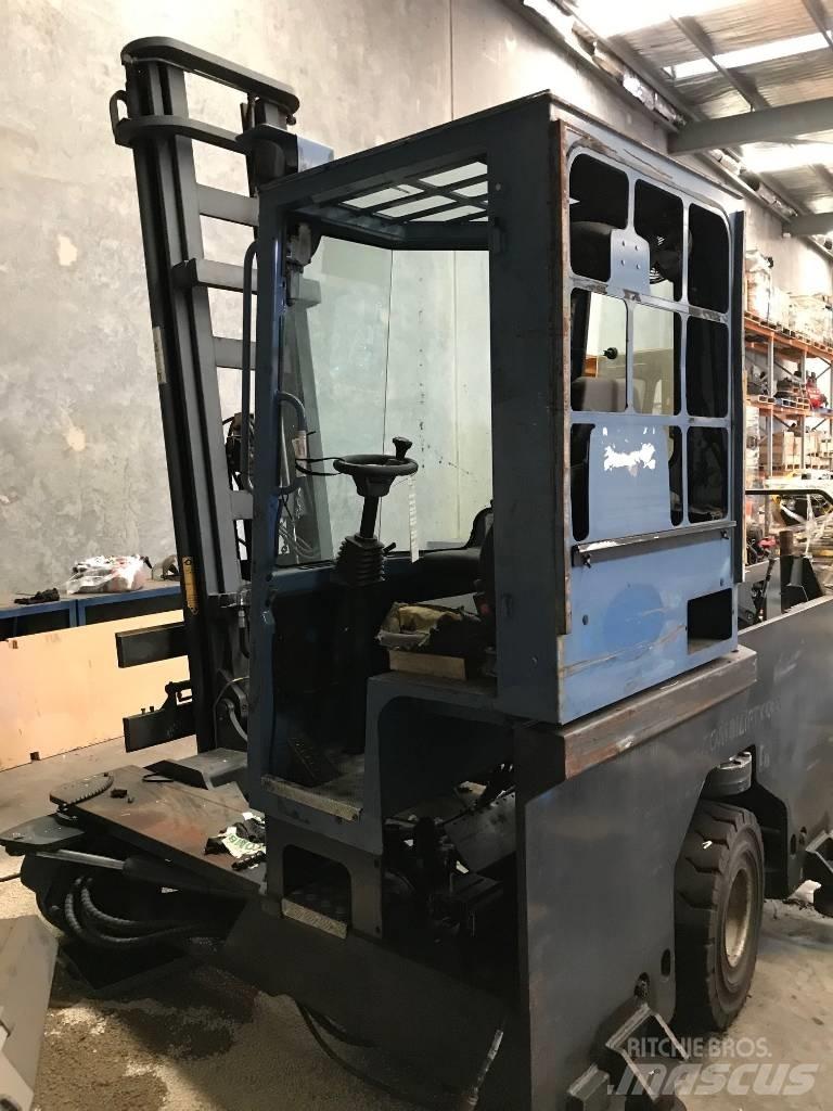 Combilift C 4000 鏟裝機