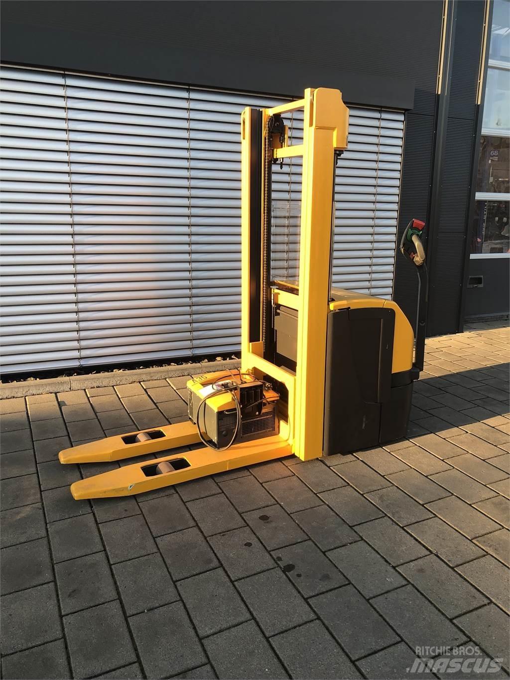 Jungheinrich WP16 行走控制式堆積機