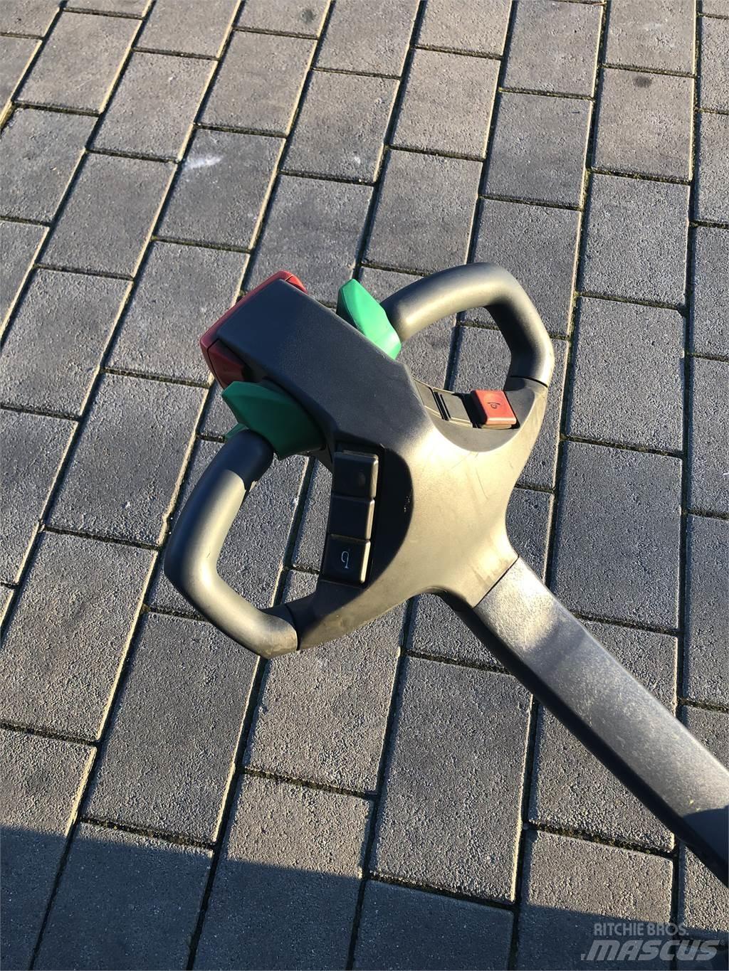Jungheinrich WP16 行走控制式堆積機
