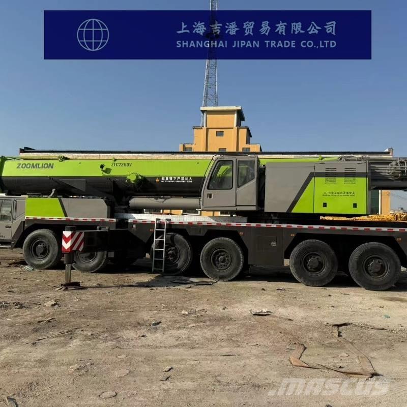 Zoomlion ZTC 2200 V 全路面起重機/吊車