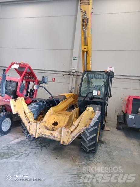 JCB 535-125A 伸縮臂操作車