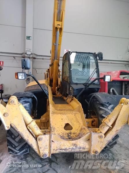 JCB 535-125A 伸縮臂操作車
