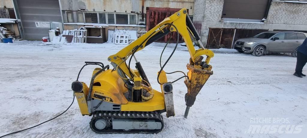 Brokk 90 拆卸式挖土機/掘鑿機/挖掘機