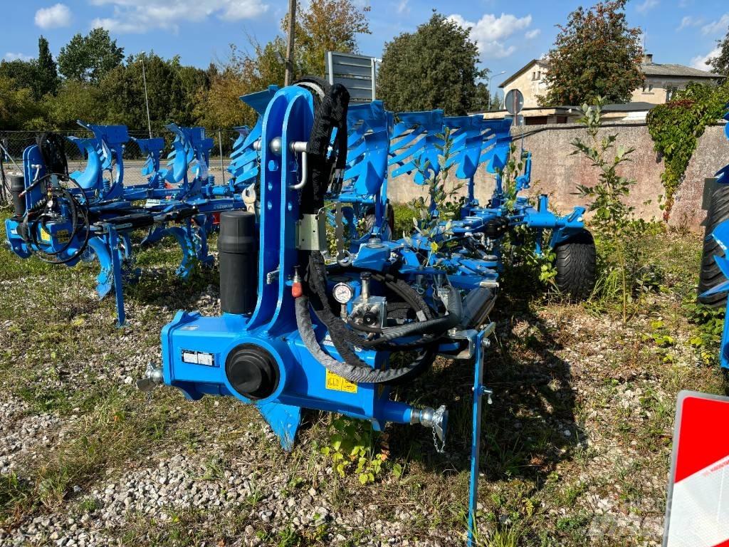 Lemken Juwel 8MVU 雙向犁
