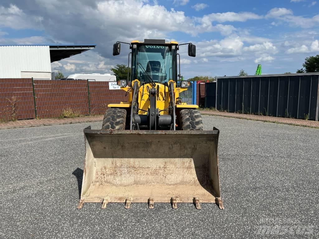 Volvo L 35 GS 滑移轉向裝載機