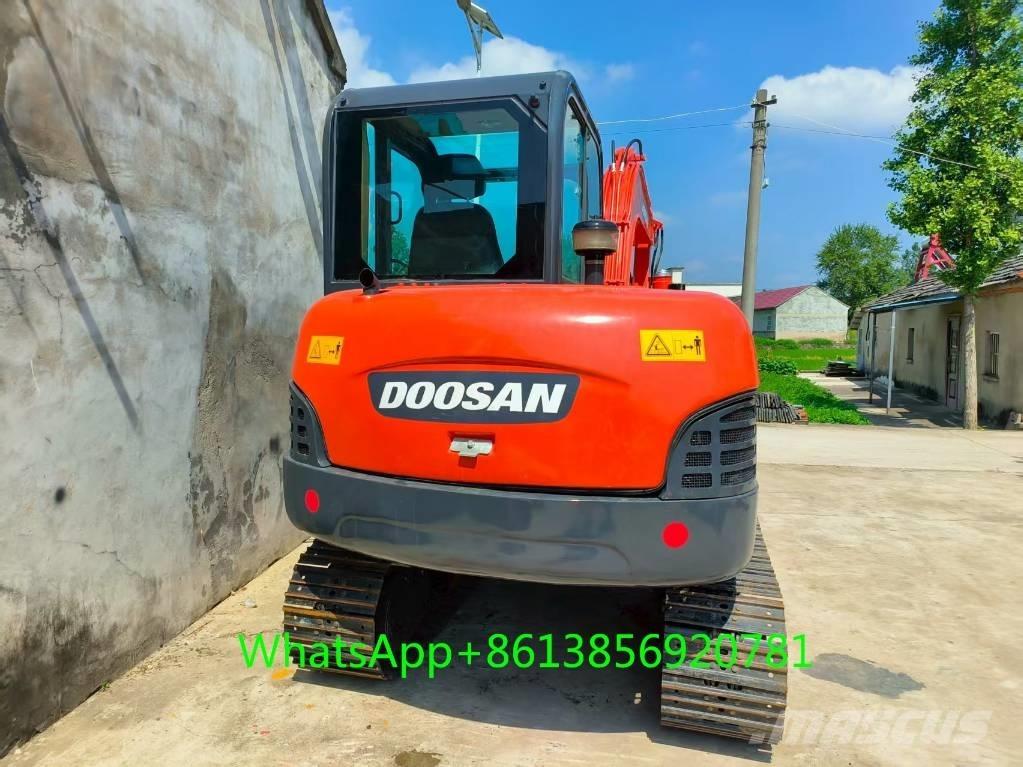 Doosan DH 60 小型挖土機/掘鑿機<7t(小型挖掘機)