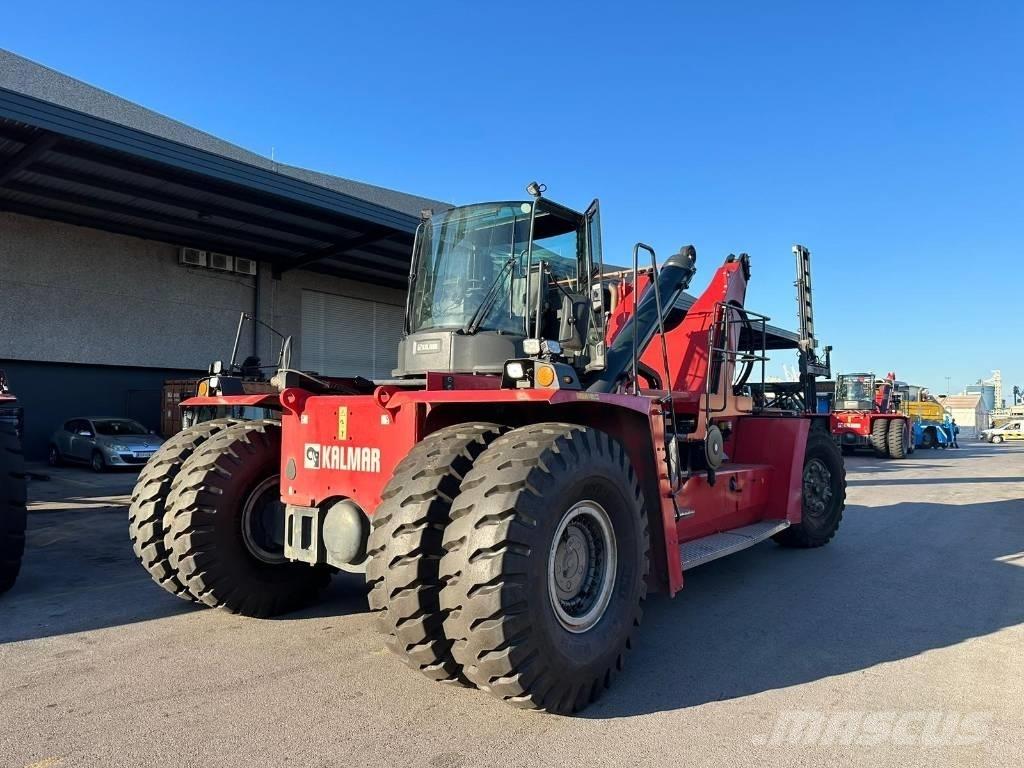 Kalmar DRG450-65S5 前伸型堆積機