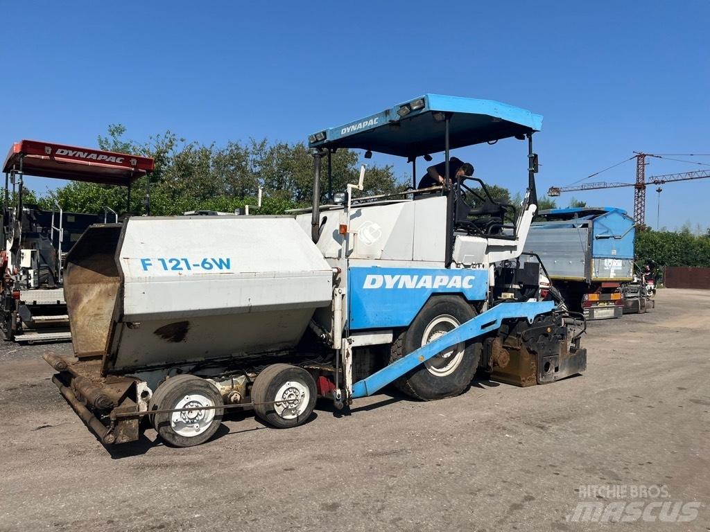 Dynapac F 121-6W 瀝青攤舖機/鋪路機