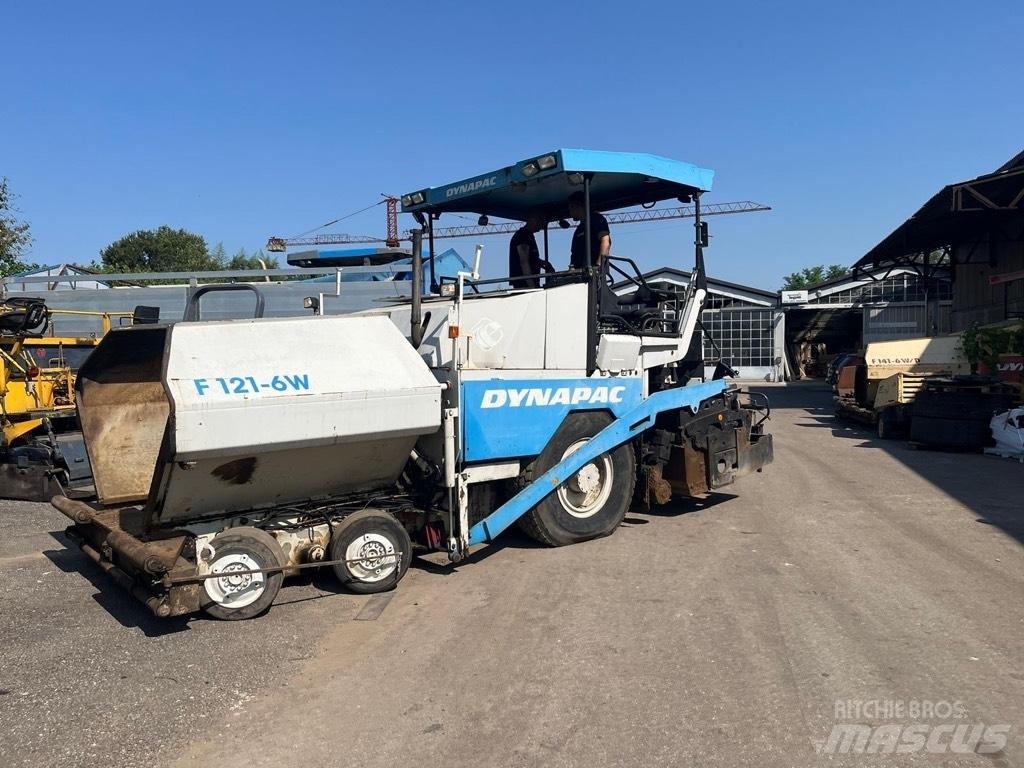Dynapac F 121-6W 瀝青攤舖機/鋪路機
