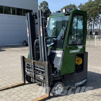 Combilift CB 2500 四向前伸式堆高機(叉車)