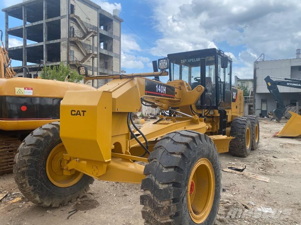 CAT 140 H 平土機