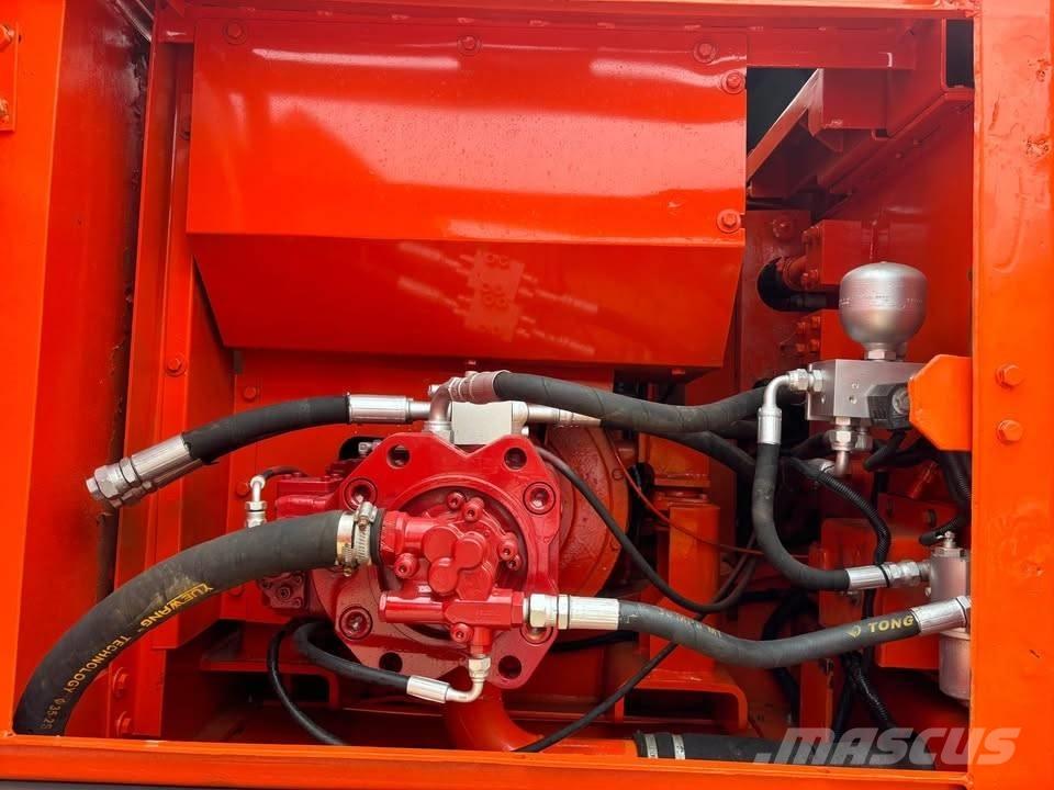 Doosan DX 225 LCA 履帶式 挖土機/掘鑿機/挖掘機