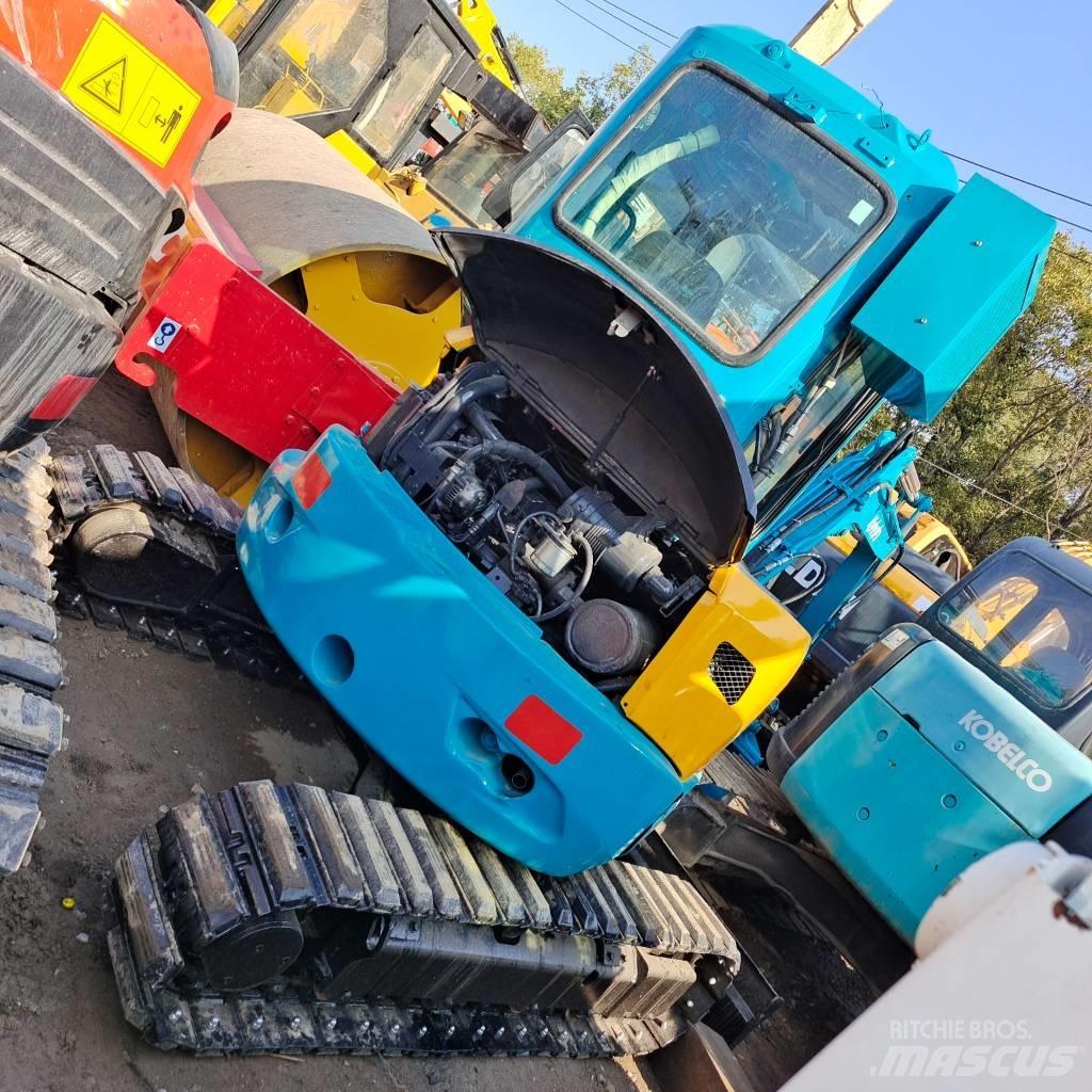 Kubota U 35 小型挖土機/掘鑿機<7t(小型挖掘機)