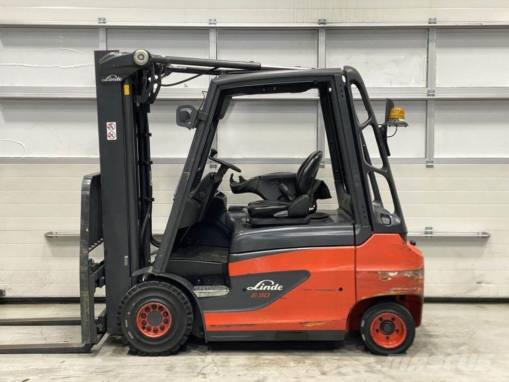 Linde E30-01 電動堆高機