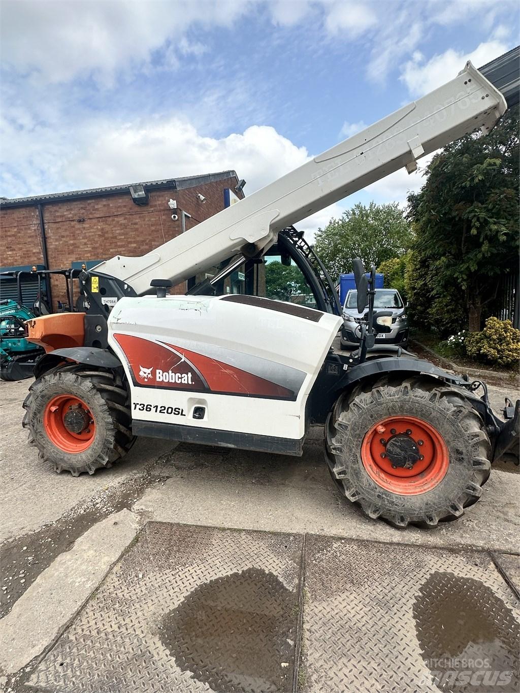 Bobcat T 36.120 SL 伸縮臂操作車