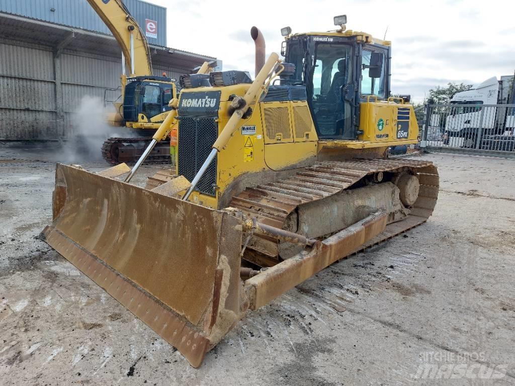 Komatsu D65PX-18 履帶推土機