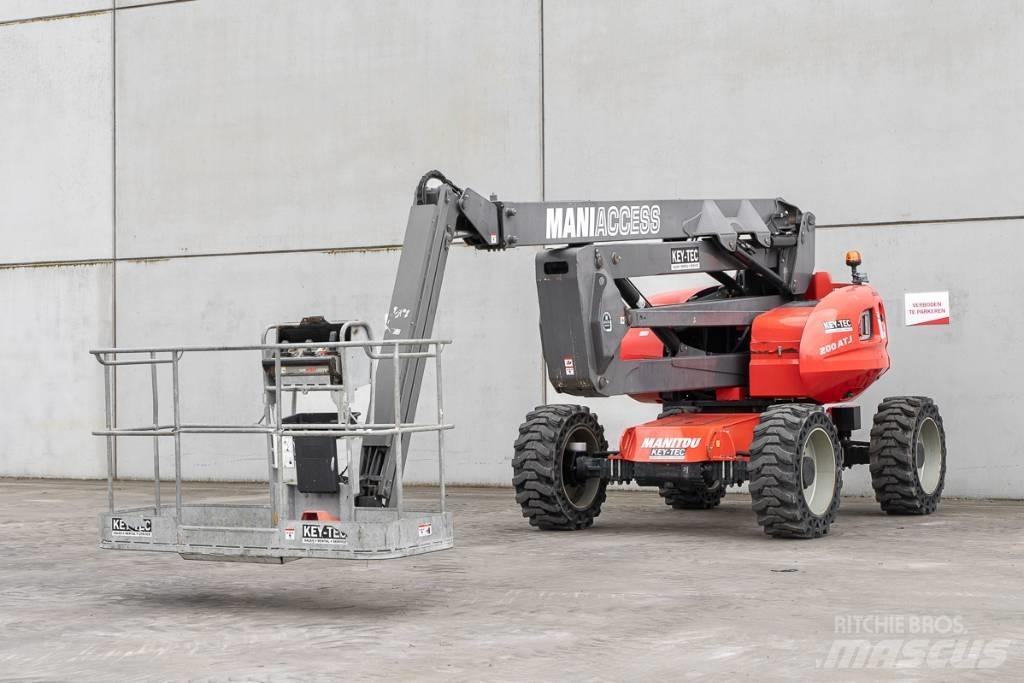Manitou 200 ATJ 曲臂高空作業車