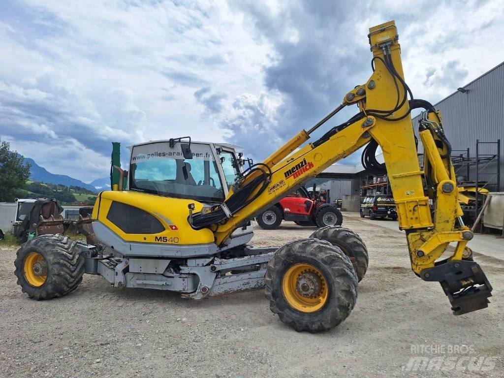 Menzi Muck M540 特殊挖土機/掘鑿機/挖掘機