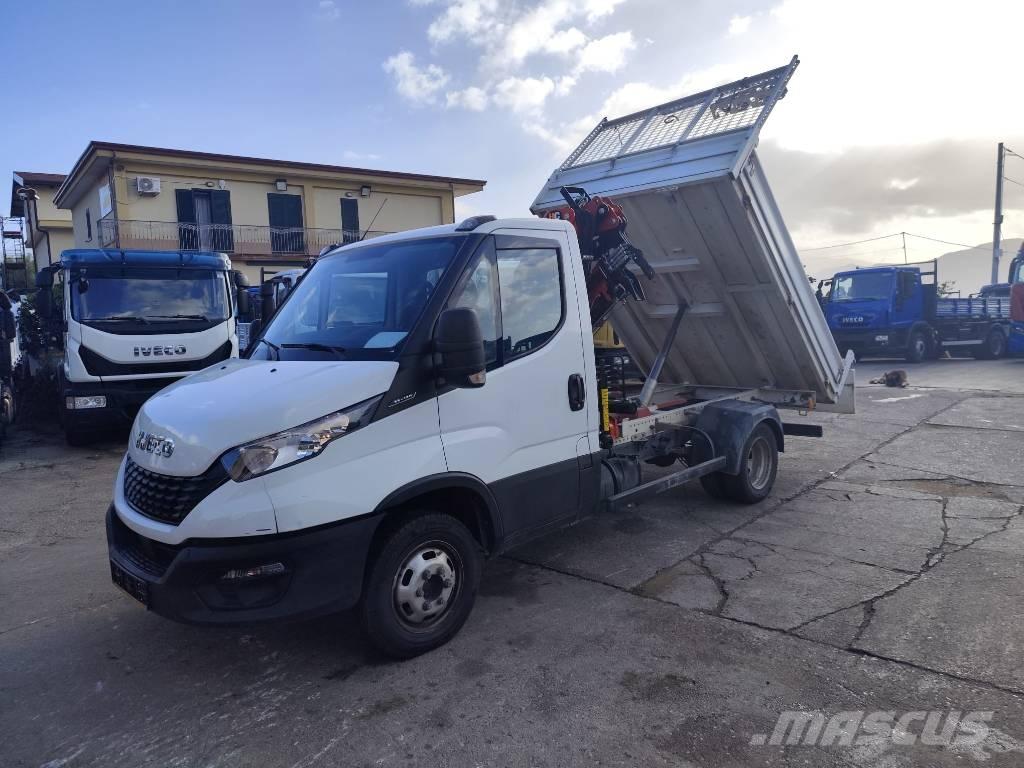 Iveco Daily 35-120 起重機卡車