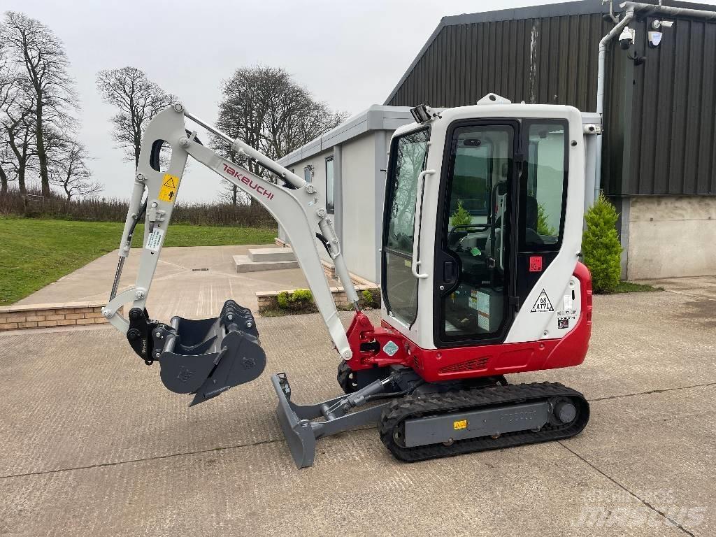Takeuchi TB 216 小型挖土機/掘鑿機<7t(小型挖掘機)