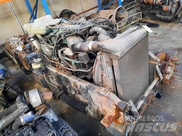 Volvo D6B220 引擎/發動機