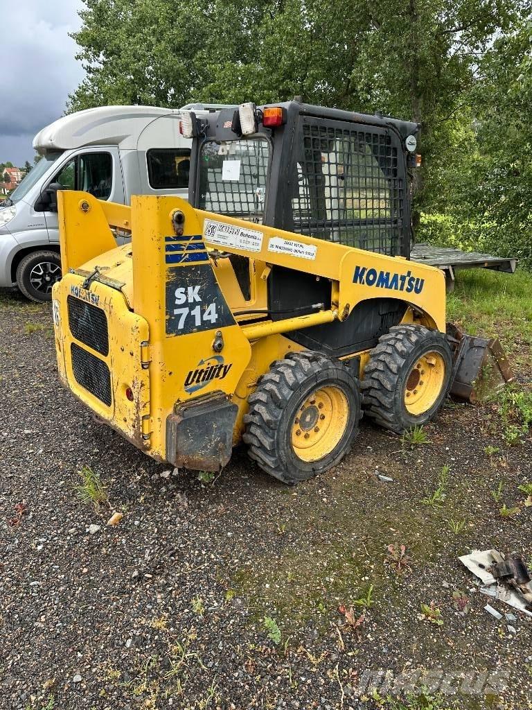 Komatsu SK 714 滑移轉向裝載機