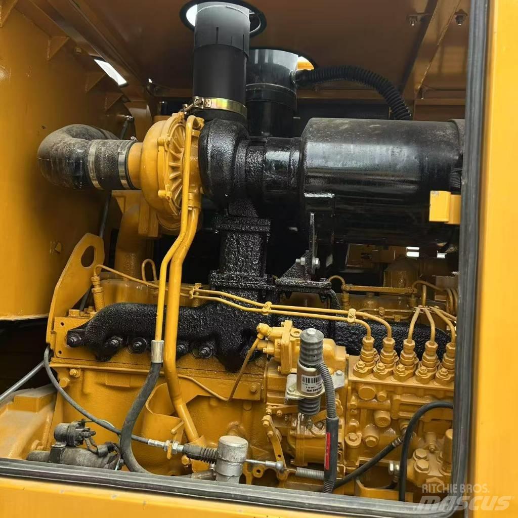 CAT 140 H 平土機