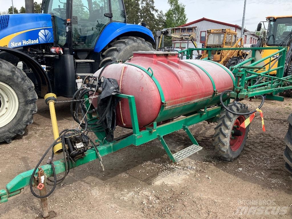 Moteska 16m 牽引式噴霧機