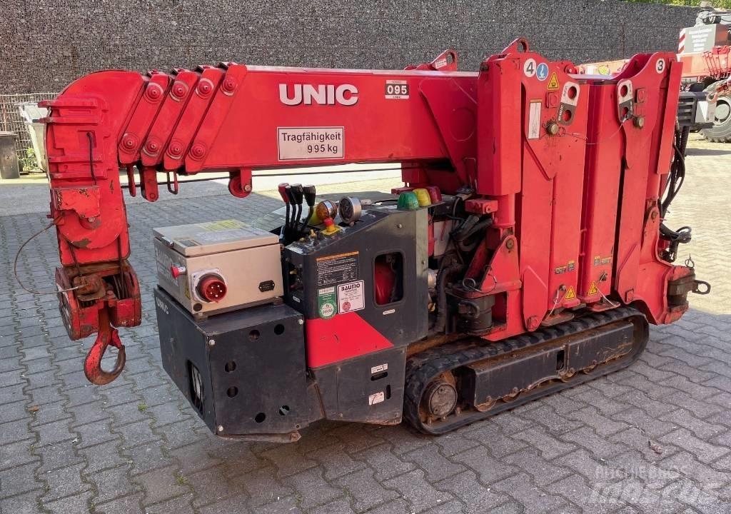 Unic URW-095 履帶式起重機