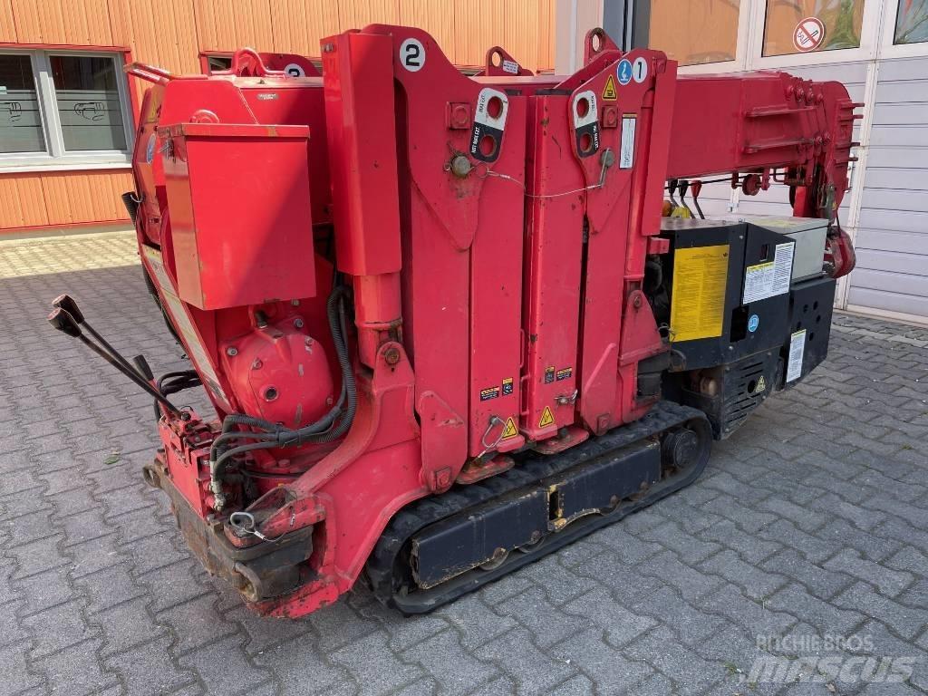 Unic URW-095 履帶式起重機