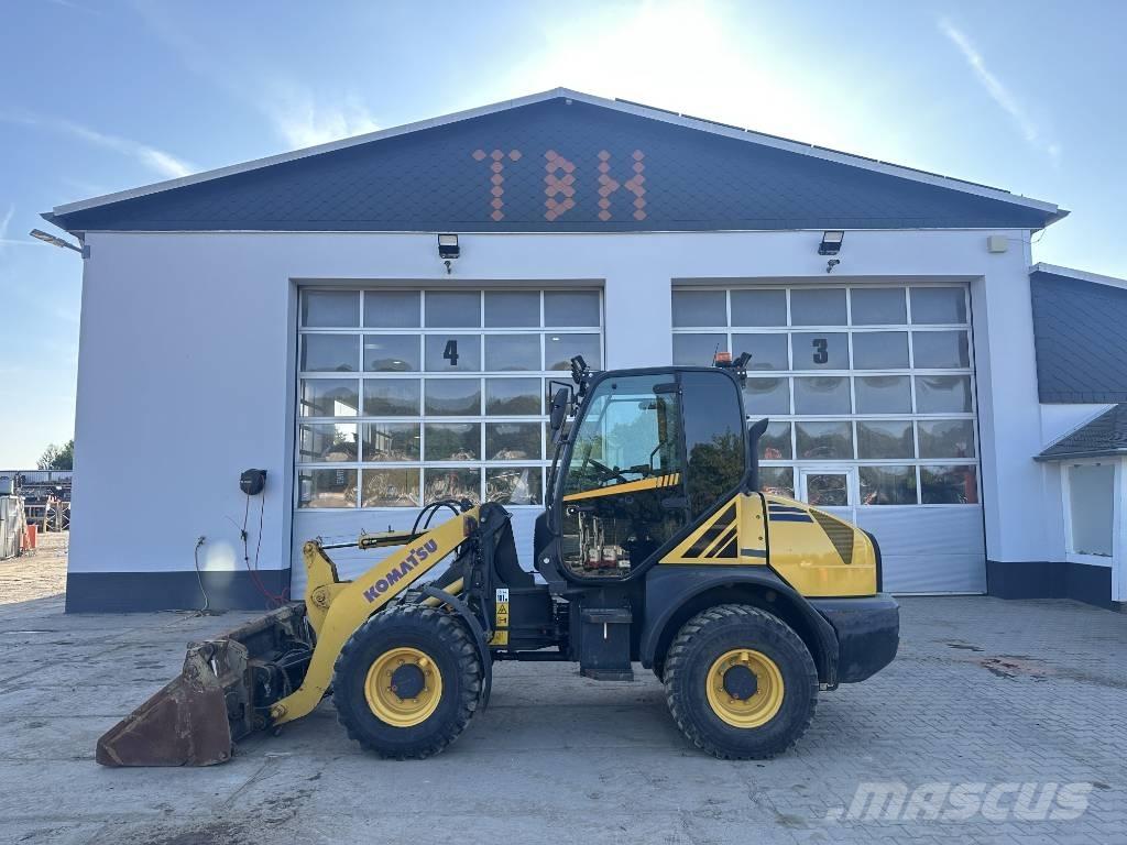 Komatsu WA 80-6 輪胎式裝載機