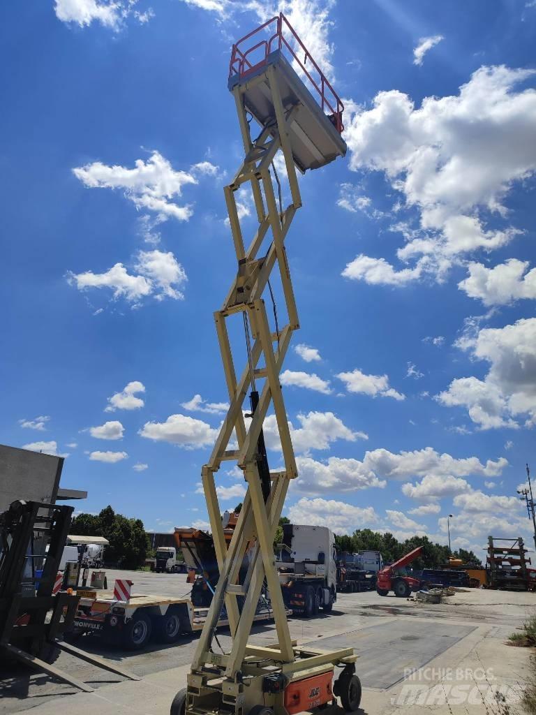 JLG 3246 ES 剪式升降機