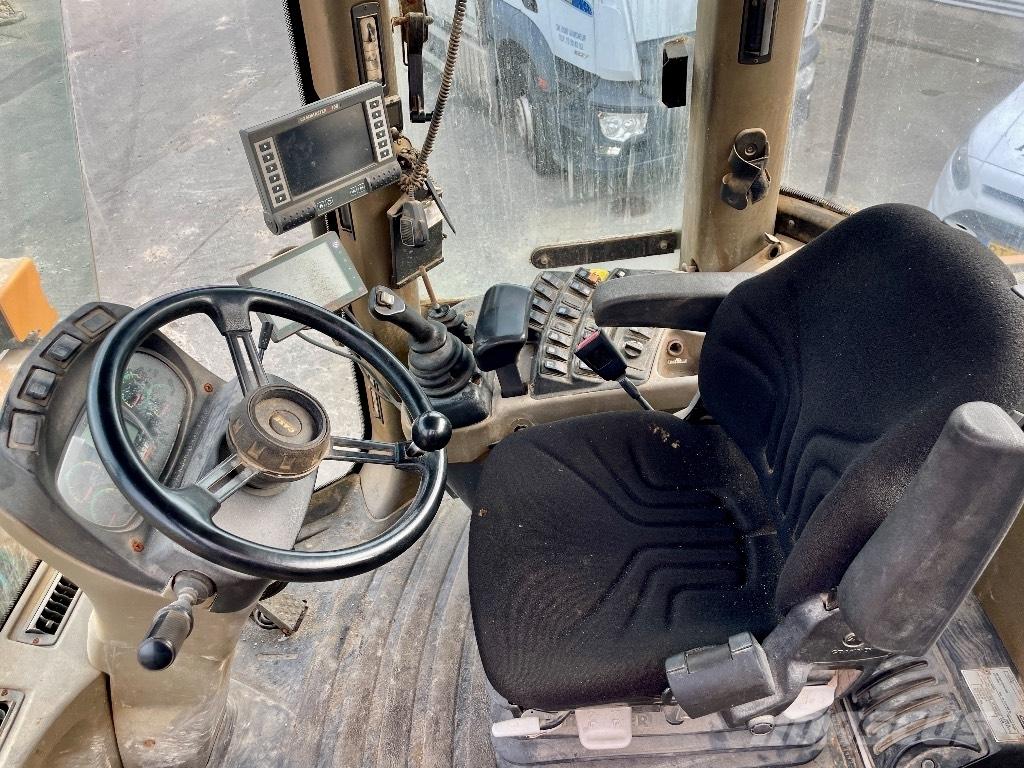 CASE 721F 輪胎式裝載機