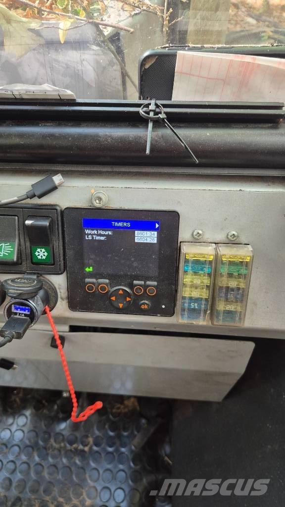 Vimek 404 T6 收穫機